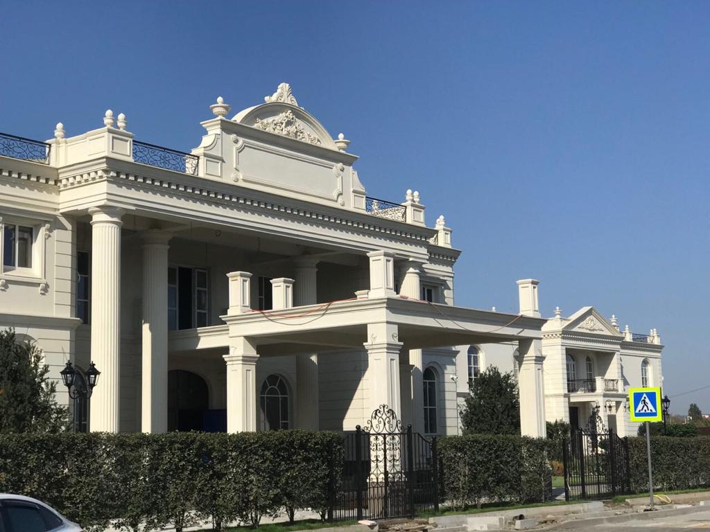 FACADE_MASTER's tweet image. #архитектурныйдекор
#натуральныйкамень
#фасады
#каменныедома
#дагестанскийкамень
#облицоыкакамнем