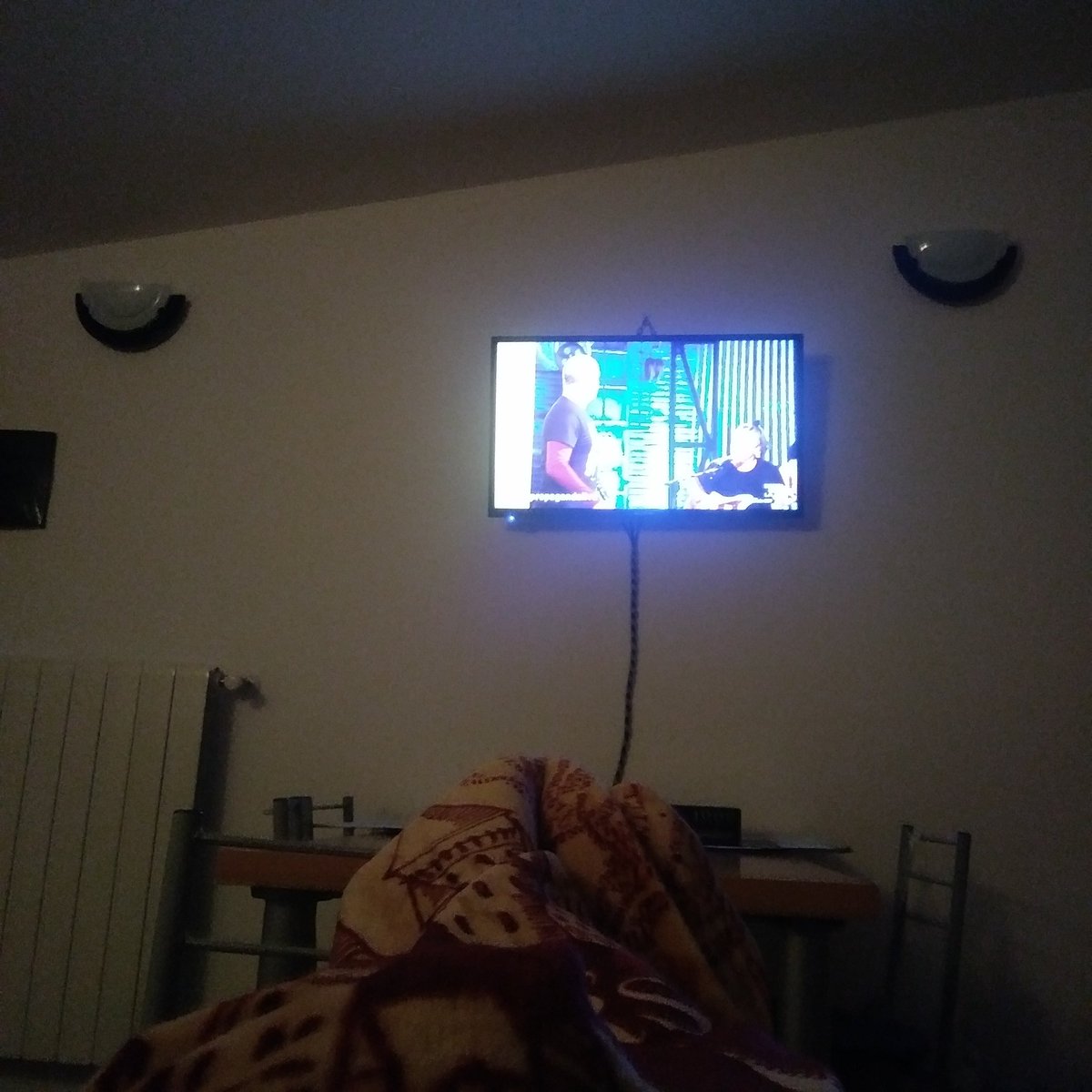 Giulia_Cose's tweet photo. Casa nuova, vecchie (buonissime) abitudini 👍
Ciao mamma! ♥️
#propagandalive @welikeduel #venerdíseramammastaitranquilla 
#tantodovevuoiandare https://t.co/tiHkmspfRs