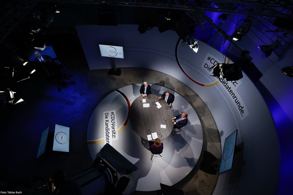 josef_ferdinand's tweet photo. Heute letzte #Kandidatenrunde und damit Finale im #CDUTV-Kandidatenverfahren um den #CDUVorsitz. ✅
3⃣ mal #CDULive - jeweils einzeln mit @ArminLaschet, @_FriedrichMerz & @n_roettgen
2⃣ Kandidatenrunden mit allen drei Bewerbern
1⃣ bockstarkes #Team im #KAH! 💪
#wegenmorgen https://t.co/yUleW6bCcq