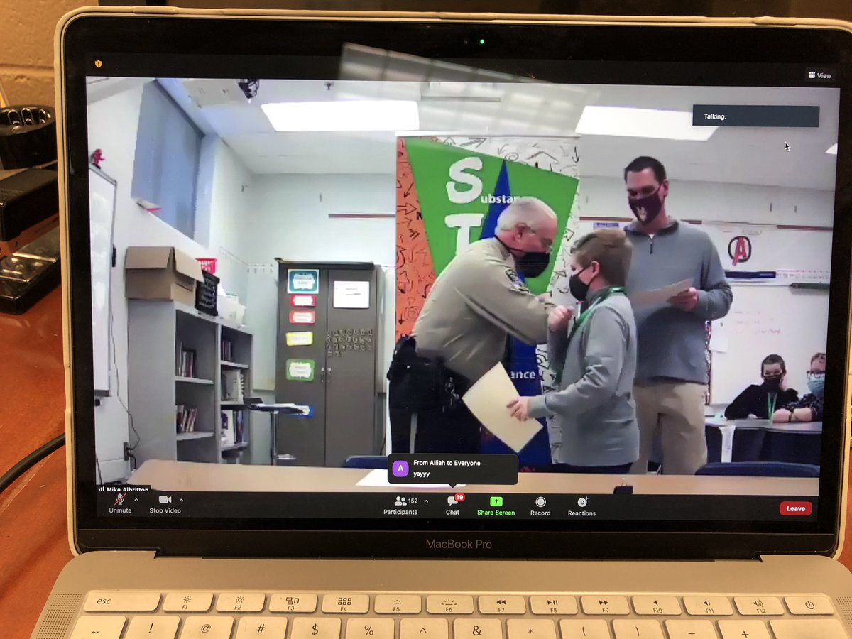 cedrjohnson's tweet photo. START Graduation 2020(virtually)
Congratulations to our graduates.           @CEStingrays @Central_LC @ClassPhillips1 https://t.co/ilNMABfIbz