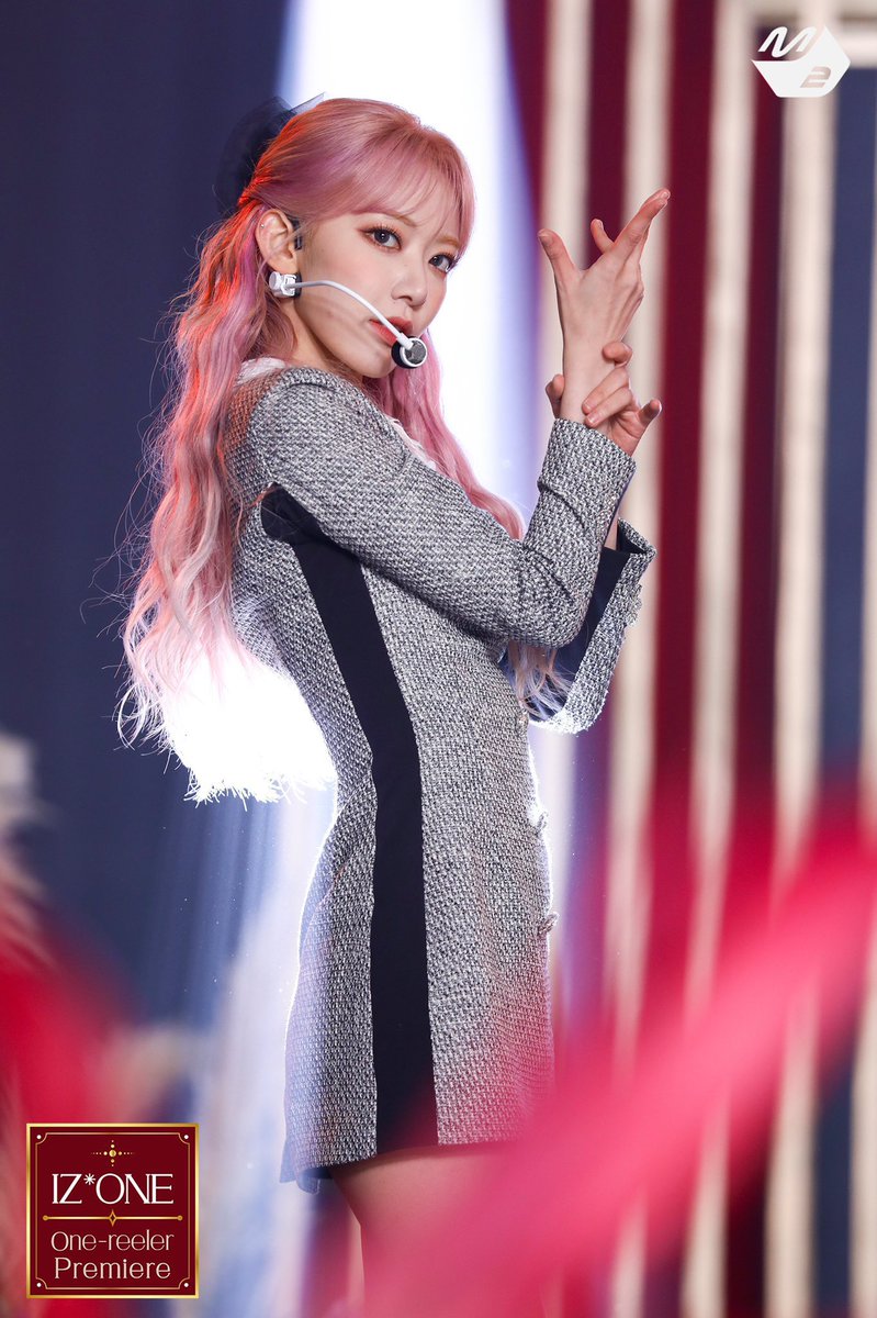 ピンク髪のIZ*ONEさくらたんは女神🌸 #宮脇咲良 #IZONE