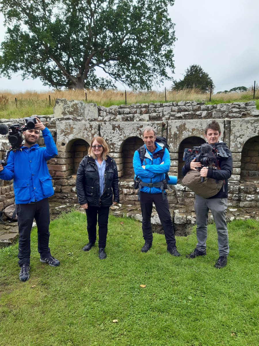 TourswithLaura's tweet image. Look out for Robson Green walking Hadrian's Wall on Channel 5 starts Thursday 14 January at 9pm.
I showed him around Chesters fort and by Blue Badge colleague Sue pointed out some interesting features at Birdoswald.
#HadriansWall
#RobsonGreen
#TourGuideNorth
Pic #NlandRangers