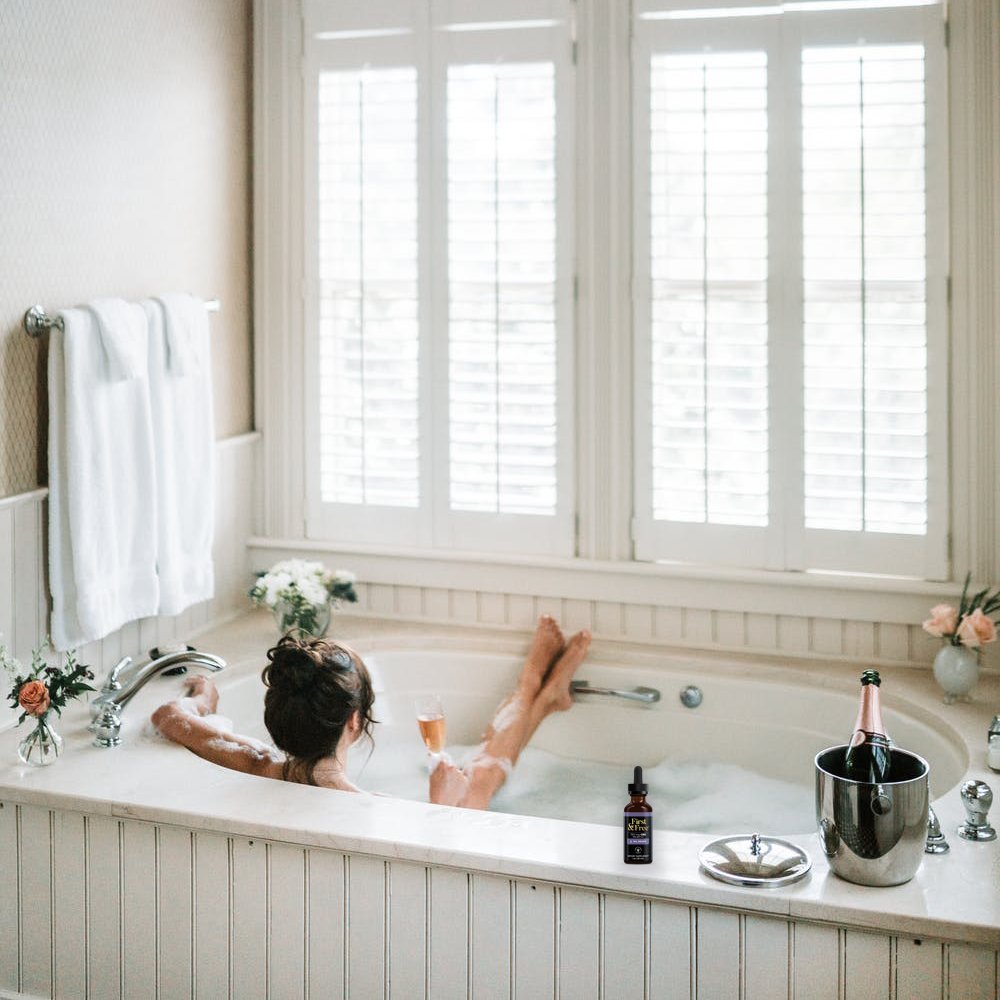 FirstandFree's tweet photo. Happy #NationalBubbleBathDay! What better way to relax and enjoy the end of the week with some music, bubbles and a dropper of First &amp; Free CBD oil? What are you doing today to treat yourself? https://t.co/h9i6qa29UI