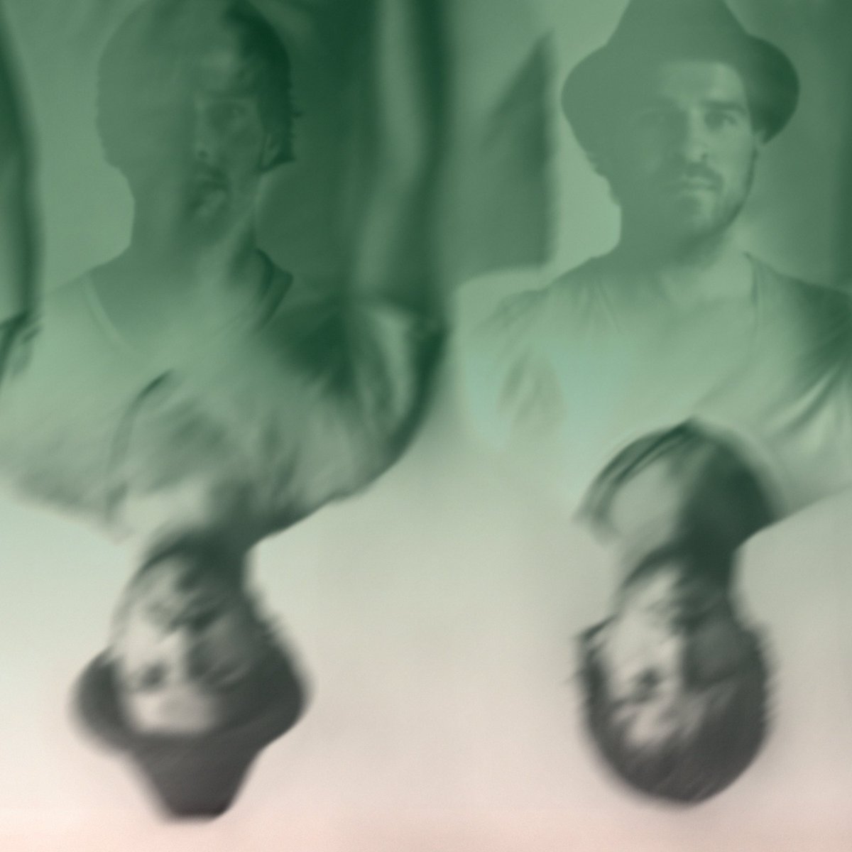 10 year anniversary! New/old EP ‘Momentaufnahme’ out on bandcamp! 

chpln.bandcamp.com/album/momentau…