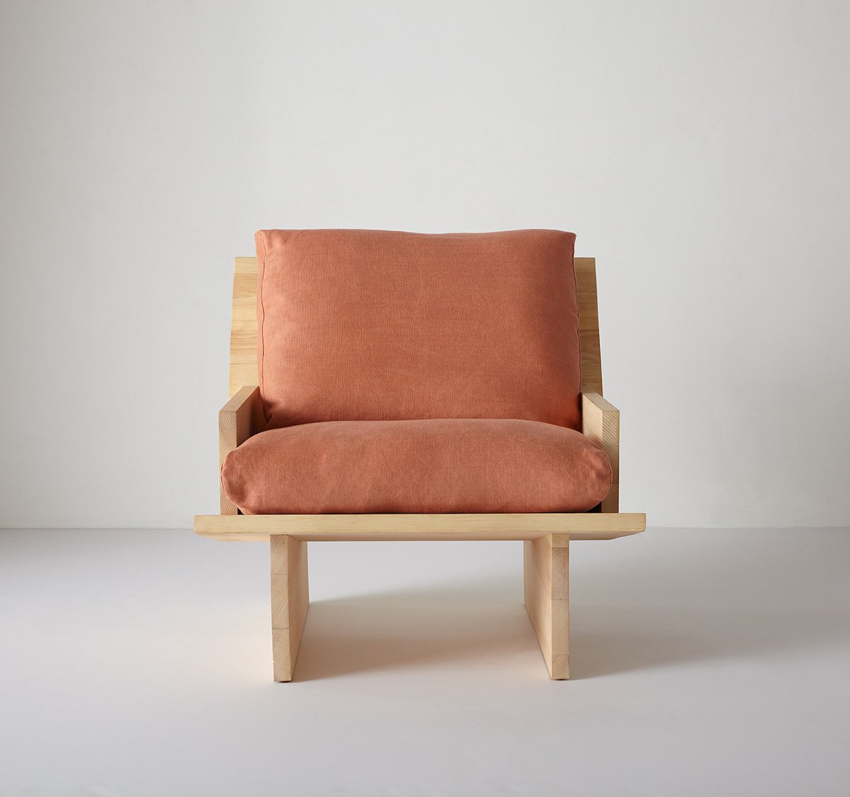 SurfaceMag's tweet photo. #ICYMI Kalon Studios: Rugosa Chair
Inspired by a beloved beach retreat, the Rugosa Chair harnesses familiar forms and sustainable materials that speak to our collective desire for simpler times. #designdose

https://t.co/OiQKGK2Fgv https://t.co/cRwhNfqdnt