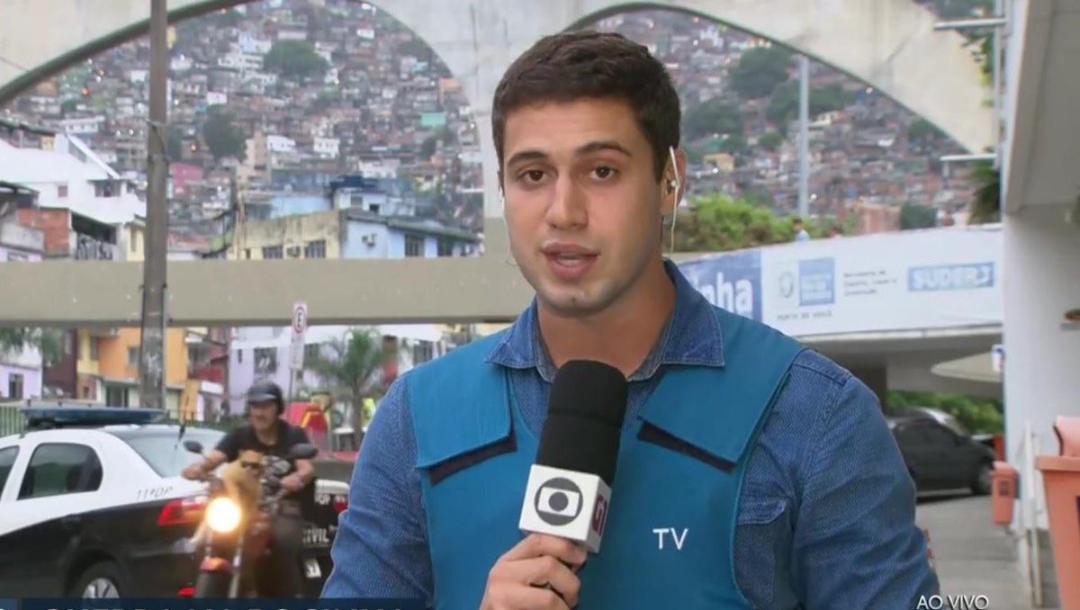 pegoncalves's tweet photo. Ninguém trabalha mais no estado do Rio de Janeiro do que esse homem https://t.co/Hpxn0kzQAy