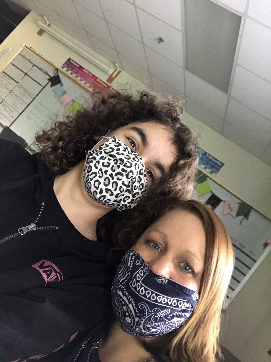 Trippel_Class's tweet photo. Welcomed these students back to school for 2nd semester!! So exciting!! #CryarCats #CryarWay #Challengeaccepted https://t.co/m84RX8FqvK