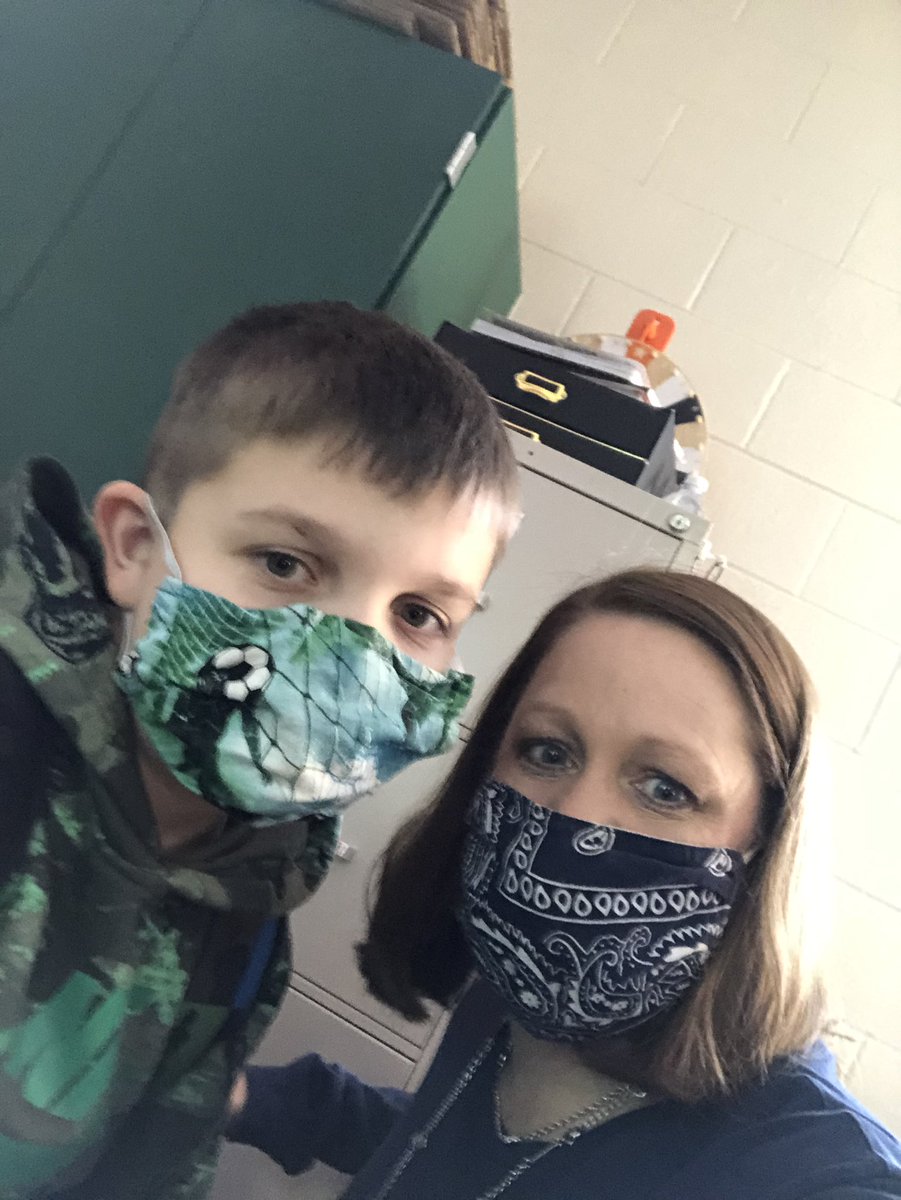Trippel_Class's tweet photo. Welcomed these students back to school for 2nd semester!! So exciting!! #CryarCats #CryarWay #Challengeaccepted https://t.co/m84RX8FqvK