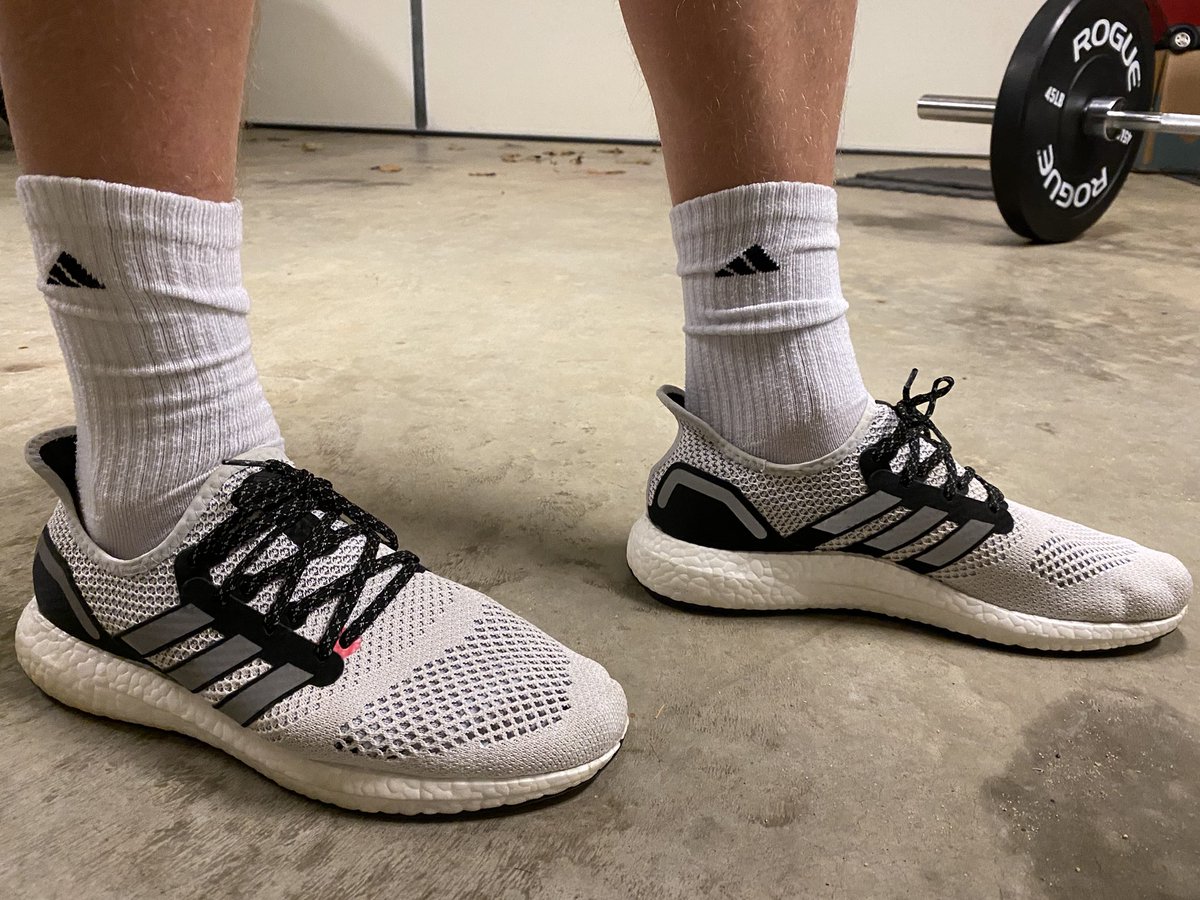 atbell23's tweet photo. @adidasalerts Adidas Speedfactory AM4 AM4TKY Tokyo https://t.co/5SHKdrJssR