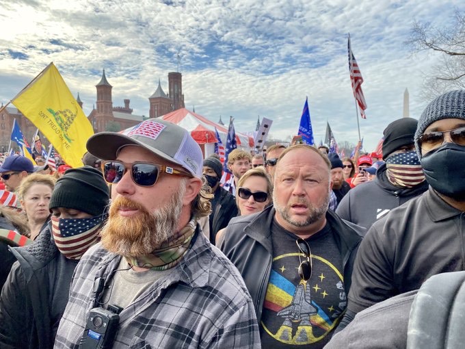 4/ The huge hurdle we have though is disinformation spreads faster than truth. Worse, politicians & "news sites" now realize they can benefit with disinformation & are never held accountable for being wrong.