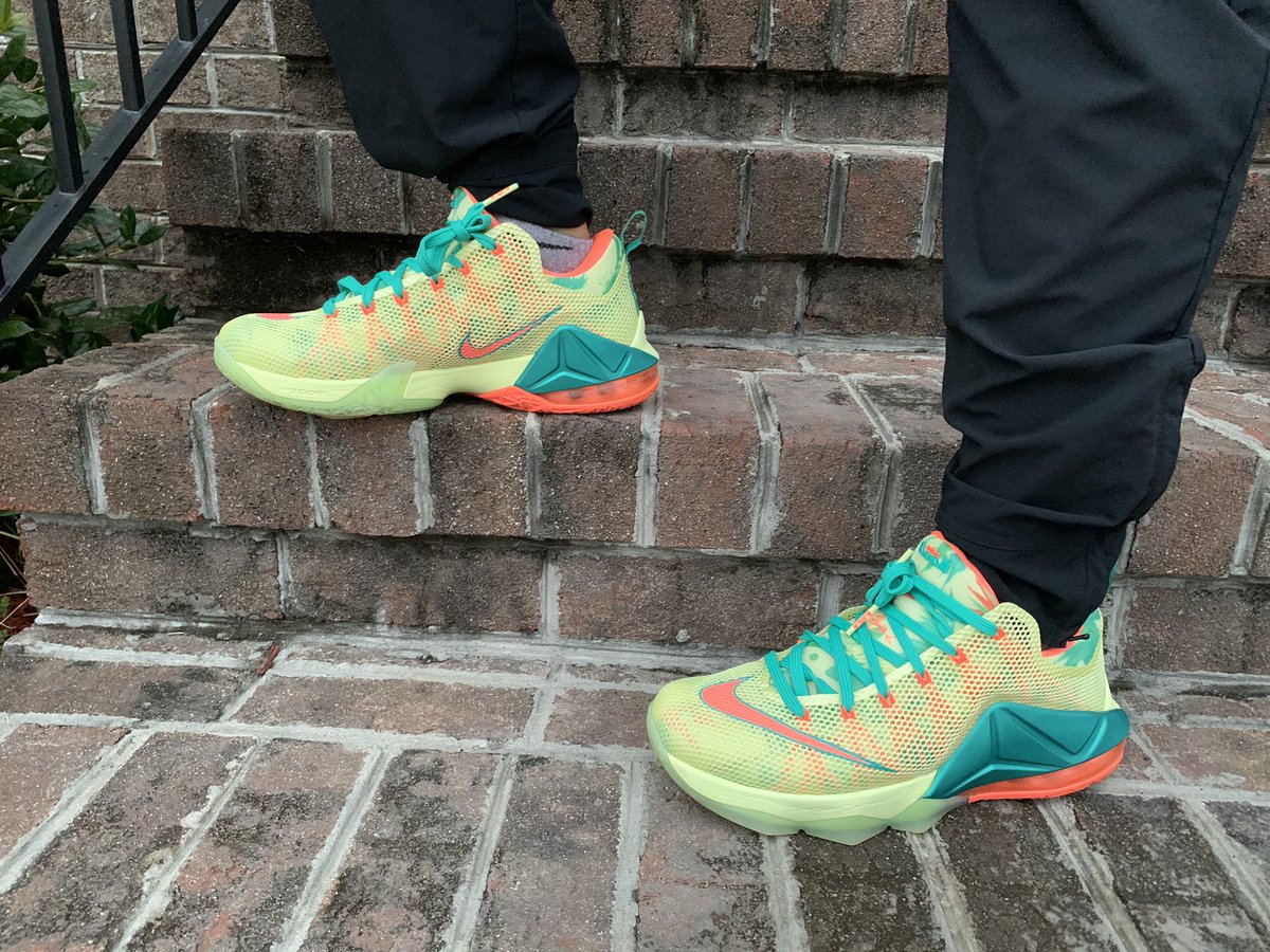 TPettyford's tweet photo. Final 6 (Day 39) 2015 Release’s. Lebron 12 Low ‘Lebronald Palmer’ and ‘Remix’ @kingjames #lebronjames #lebron #nike #nicekicks #lebron12 #lebron12low #lebron12lows #lebronaldpalmer #lebronaldpalmers #lebron12remix #lebron12lowremix  #45daysofbrons #kicksonfire #twistedtea https://t.co/VIOYZoHDuR