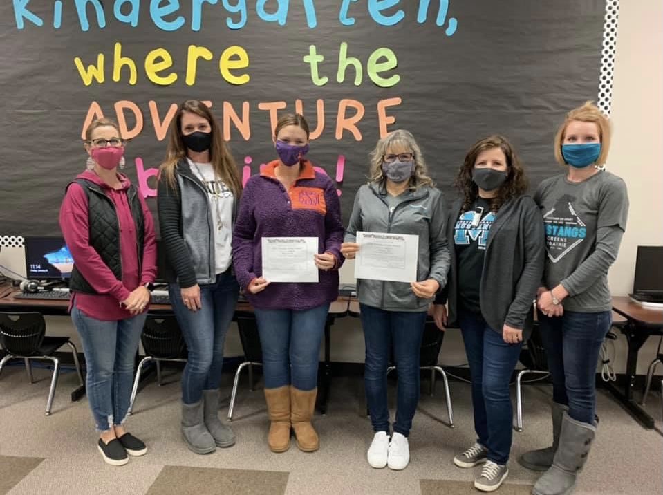ecmaxwe1's tweet photo. What a great way to end the week. Thank you ⁦@GreensPto⁩ for funding our grants. https://t.co/sAChzmv7L5