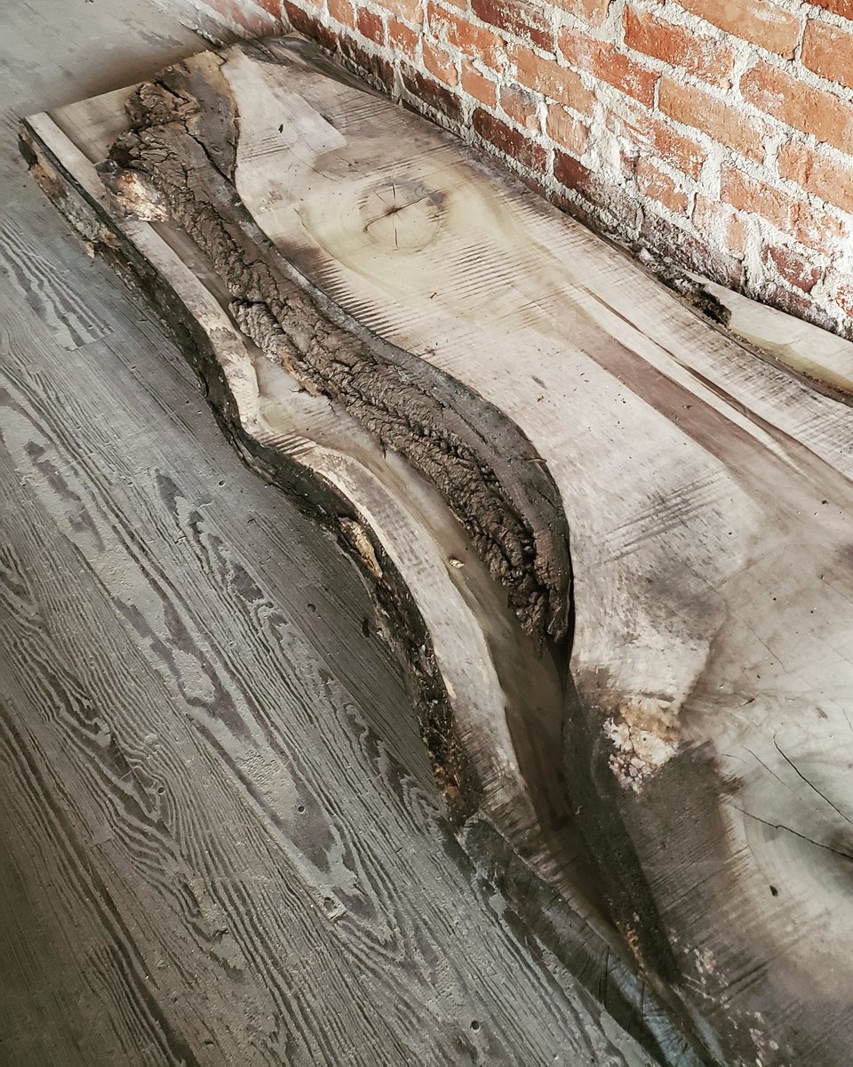 FranklintonDev's tweet photo. Happy Friday everyone!! We love ALL THE THINGS in this pic 😍. From the repurposed brick,  woodgrain floors, &amp; that beautiful wood slab. We know  wood slabs are trendy these days but c'mon! It's so unique &amp; each piece tells its own story. https://t.co/zH63pZHFlR