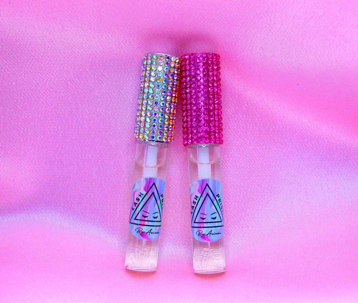 LashPrism's tweet photo. Lash glues available in diamond bling or pink bling 💎💕 Shop https://t.co/Wa7YsIlOJ0. Save with code “Insta”🛍 https://t.co/dYtDrtUkoj