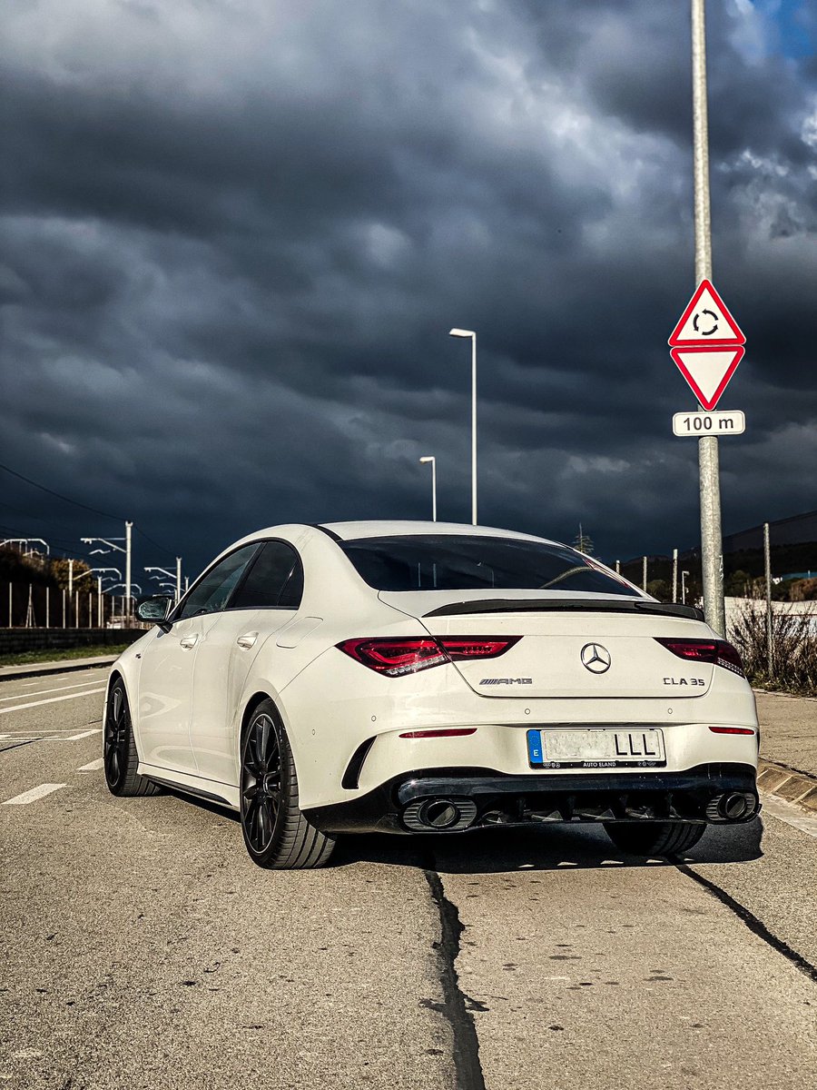 LoLoGaming1's tweet photo. #newcar #cla35amg #cla35 https://t.co/rYXmwsASVp