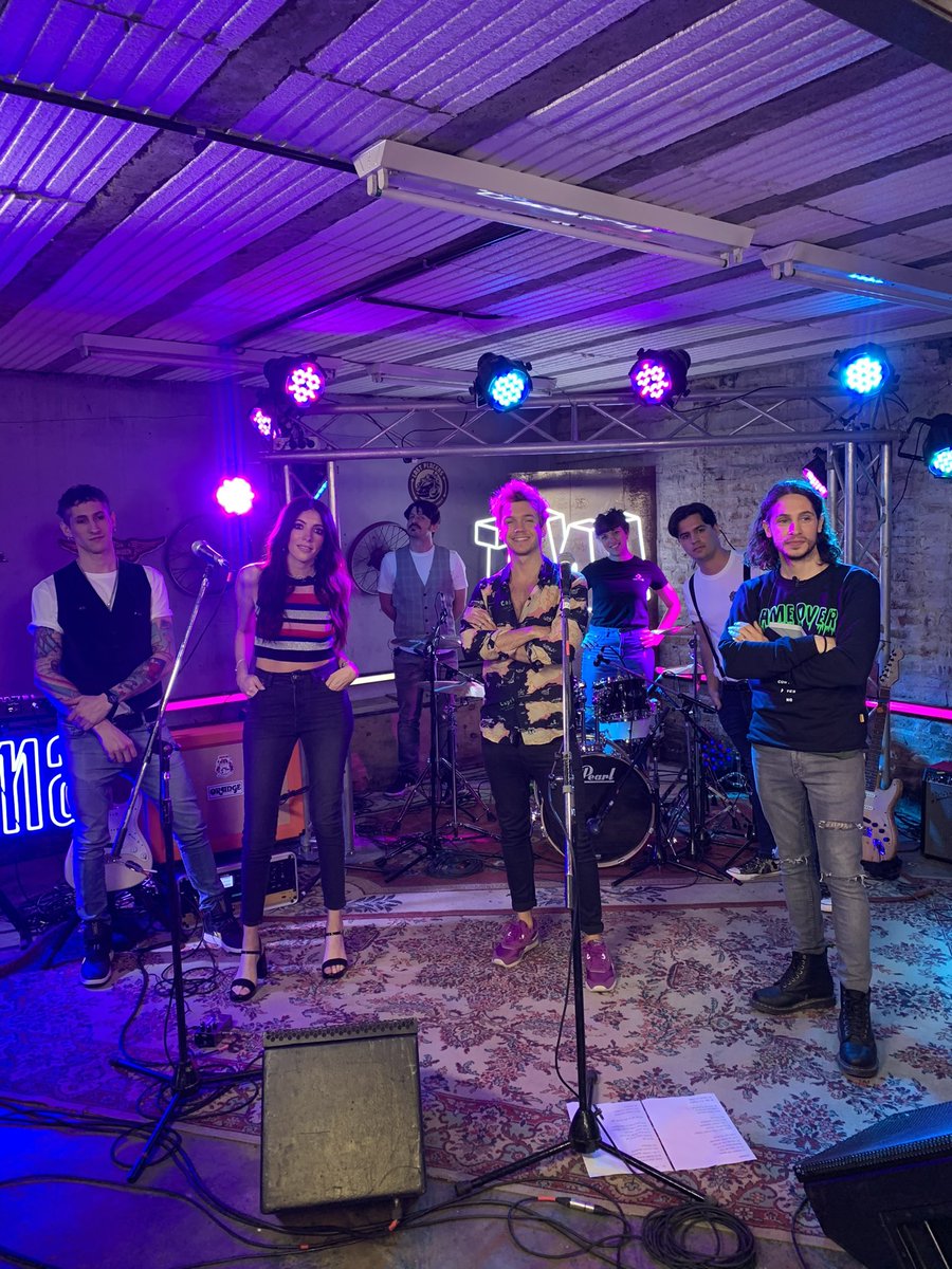 [ MAÑANA: TMH NIGHT SHOW🔝🔝 ] Este sábado las 20 hs. llega un nuevo programa de #TMHnightshow ¡con <a href="/francomasini/">Franco Masini</a>! ⚡️🙌🏻🔜 Una vez más, <a href="/PabloSinema/">Pablo</a> y <a href="/MCeciGimenez/">Ceci Giménez</a> te esperan por la pantalla de <a href="/CanalNetAr/">Canal Net TV</a> 🎧👊🏻🎶 ¡No te lo pierdas!