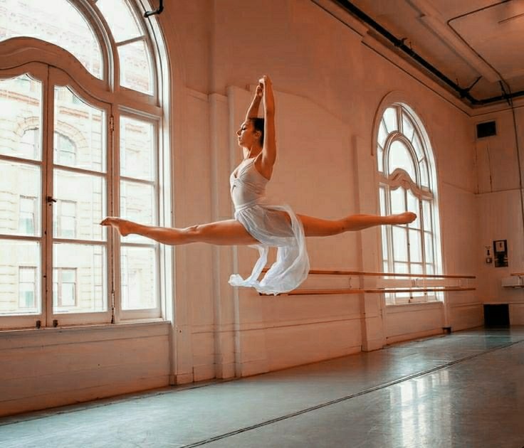 SunsetBallet's tweet image. ◌
            𝒲𝐞𝐥𝐜𝐨𝐦𝐞 𝐭𝐨 𝐭𝐡𝐞 𝒮𝐮𝐧𝐬𝐞𝐭 ℬ𝐚𝐥𝐥𝐞𝐭.

𝐈𝐧 𝐭𝐡𝐢𝐬 𝐬𝐜𝐡𝐨𝐨𝐥 𝐰𝐞 𝐭𝐫𝐚𝐢𝐧 𝑠𝑡𝑎𝑟𝑠.
𝐃𝐢𝐬𝐜𝐢𝐩𝐥𝐢𝐧𝐞 𝐚𝐧𝐝 𝑝𝑎𝑠𝑠𝑖𝑜𝑛 𝐚𝐫𝐞 𝐭𝐡𝐞 𝐰𝐚𝐭𝐜𝐡𝐰𝐨𝐫𝐝𝐬. 𝐃𝐨 𝐧𝐨𝐭 𝐡𝐞𝐬𝐢𝐭𝐚𝐭𝐞.

─ 𝑴𝑴𝑬 𝘌𝘭𝘪𝘻𝘢𝘣𝘦𝘵𝘩