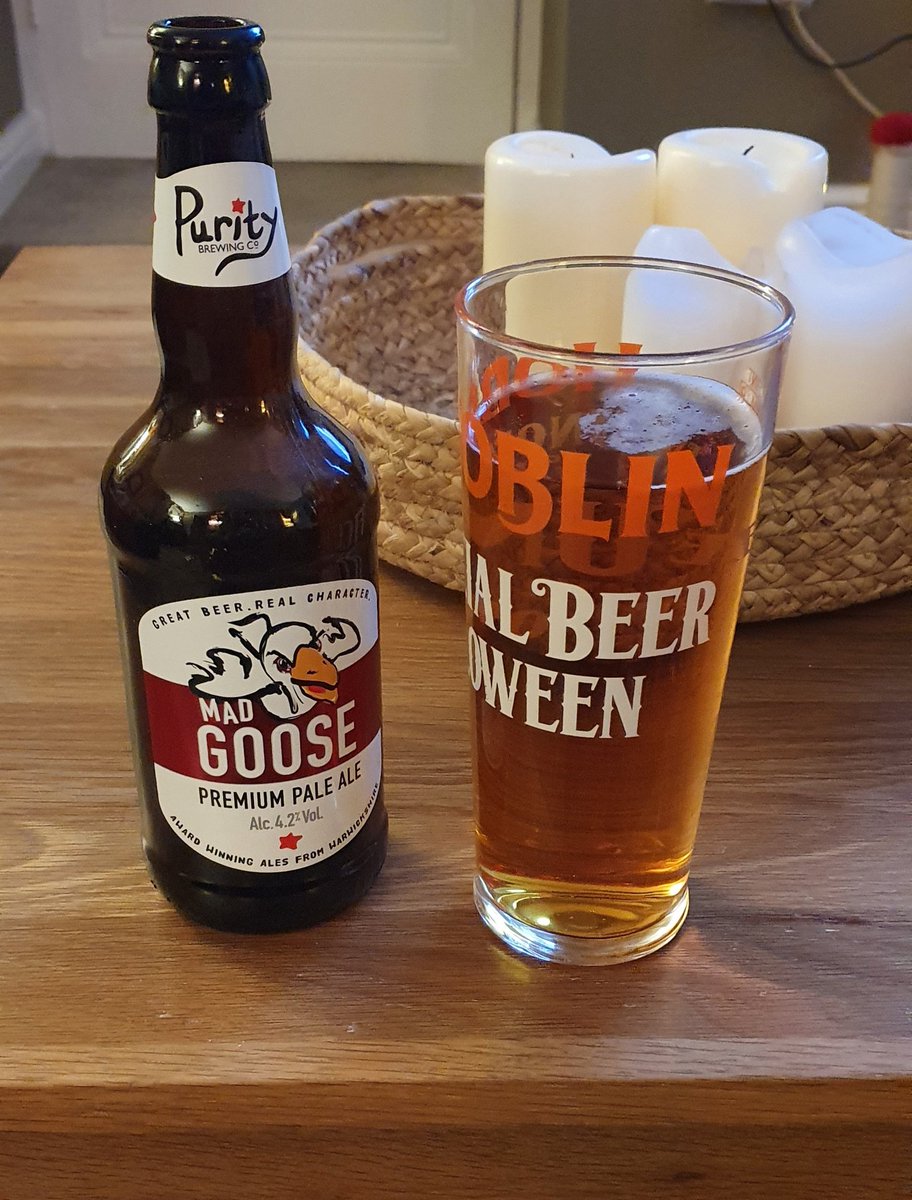 bleddyn123's tweet photo. Late shift done for this evening so a real ale to wind down for the night..👌👌😉#realale #windingdown #Chillout #shiftdone https://t.co/thDThN9nik