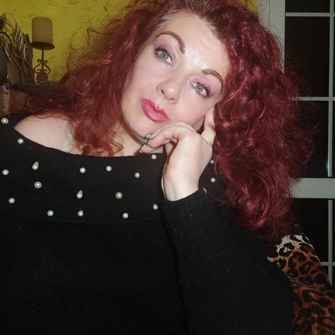 Miei carissimi fans buona serata e seguitemi sempre. Vi amo. Jessica Rizzo https://t.co/tituXHzxqq<a href="/tag/newprofilepic"class="tags"><span>#newprofilepic</span></a>