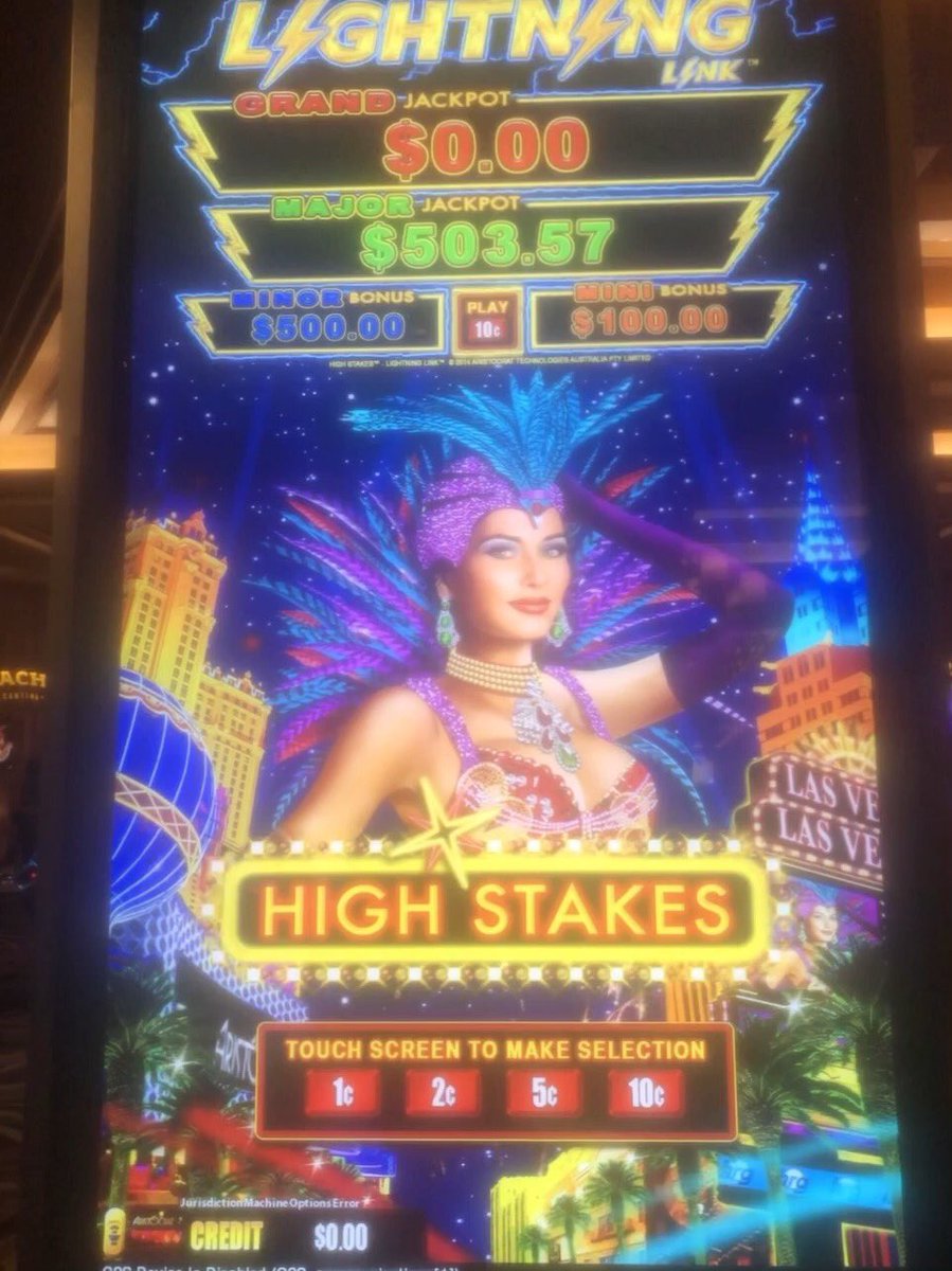 rustyzone's tweet photo. @L5Pgirl Minimum height to be a showgirl is 5’10” in bare feet. This I know from personal experience. 😳 #OhRusty #TCMParty #VivaLasVegas https://t.co/3070tnQh7P