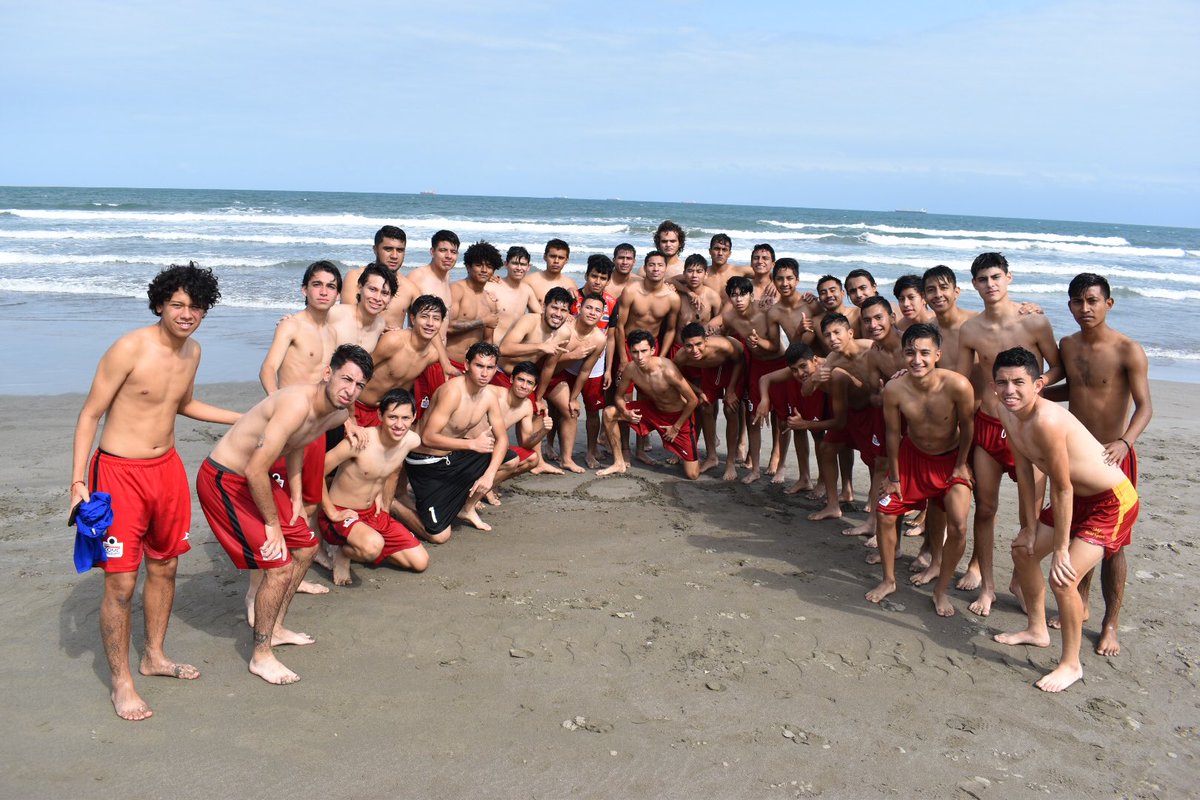 En @ColegioOnce somos una familia... estamos listos, para seguir escribiendo historia  <a href="/LigaTDP/">Liga TDP</a> <a href="/FMF/">Federación Mexicana de Futbol</a> <a href="/MoltenMex/">Molten México</a>