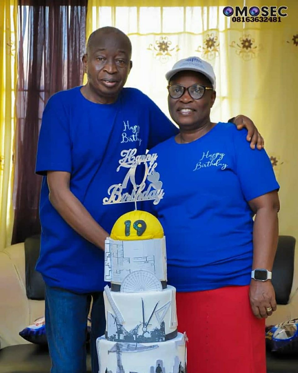 WendyphilP's tweet photo. Happy 70th birthday Granpa 🥰,continue to wax strong in God's grace. Spot our 'Signature Happy Birthday' teeshirt.
#bestplugforaffordablewears#premiumqualityprinting#classyandbeautifuldesigns#ibadanprintpress#ibadanprinter#akoboprinters#sharpandclear..
ORDER YOURS NOW!!! https://t.co/oTv3tbUfeB