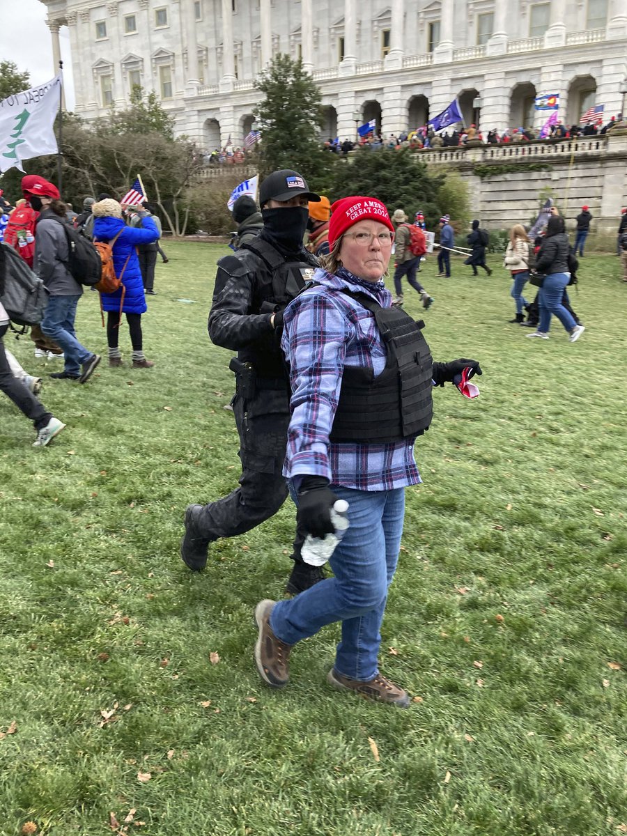 H/T to  @No_Nazis_Please for these higher quality images of zip-tie guy and the woman he was with.