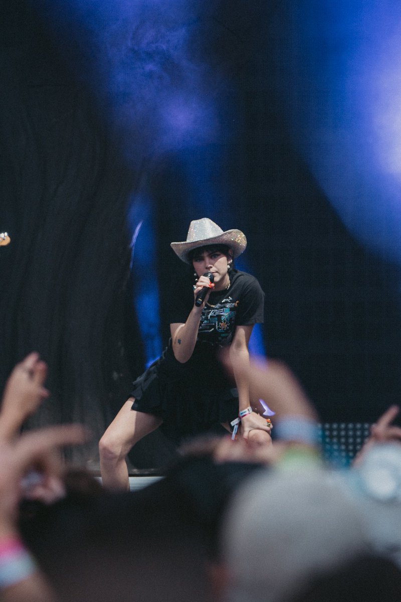 itssschony's tweet photo. 💥 yeehaw glitter cowgirl @BENEEMUSIC x @RHYTHMANDVINES ✨🤠

IG: https://t.co/GzPQIveNdt https://t.co/1g9RmOfOB2
