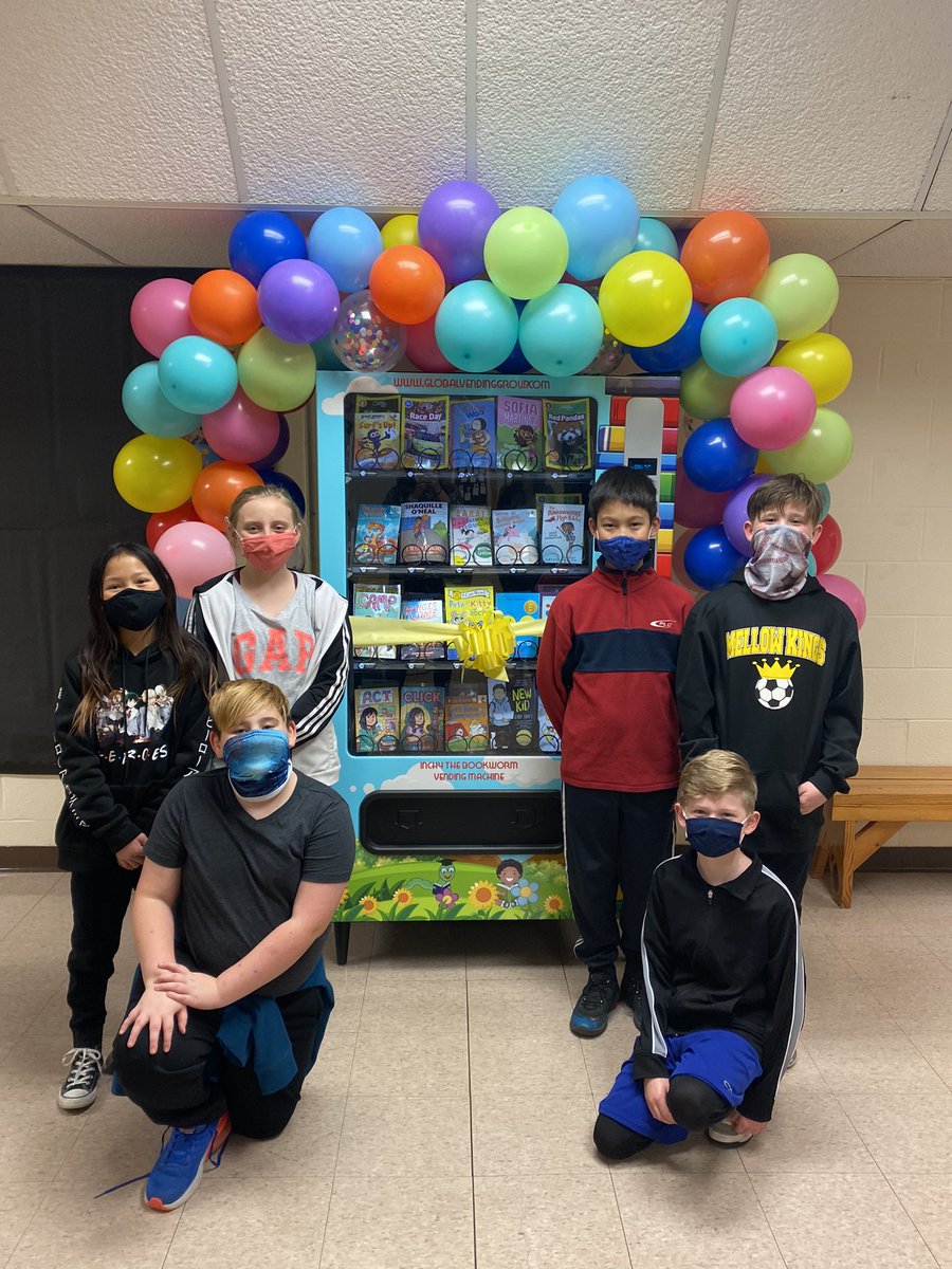 lizzy_malloy's tweet photo. Grand opening! Henderson book vending machine is open for business! 💚 #loveteachinspire @HENDeagles https://t.co/quuI1Xj14R