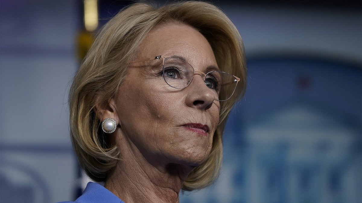 TheOnion's tweet photo. Betsy DeVos Apologizes For Ever Being Complicit With Something As Toxic As Public Education https://t.co/AkMFsVOWlu https://t.co/cwfNIpRtiQ