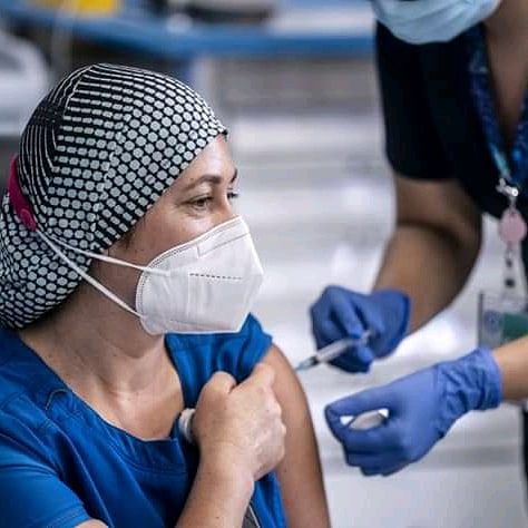 BookRotarian's tweet photo. May the blessings of the lord come too all the nurse and Doctors 🏥.and also the non governmental organization and individual that have support in one way or the order. That have support in any way. Too help fight covid-19!
May god bless you all 🌍 https://t.co/Exyy8AXqy9