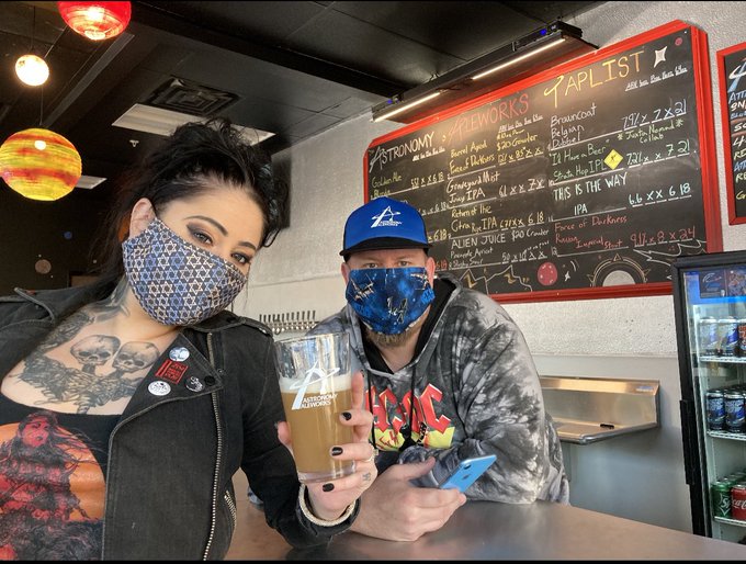 My first brew with my awesome teacher @astronomy_aleworks a hazy ipa graveyard mist is on tap RIGHTNOW<a class="tags" target="_blank" title="On Twitter" href="/?out=eyJ0eXAiOiJKV1QiLCJhbGciOiJIUzUxMiJ9.eyJpYXQiOjE3MjA4OTIxODcsImlzcyI6InR3cG9ybnN0YXJzLmNvbSIsIm5iZiI6MTcyMDg5MjE4NywiZXhwIjoxNzUyNDI4MTg3LCJyZWRpcmVjdF91cmwiOiJodHRwczovL3R3aXR0ZXIuY29tL2FzdHJvbm9teV9hbGV3b3JrcyJ9.0CI-jHTu4-kssw2tggKge7XxhlxV_CR-upsAfxf8CPWS0AXqrxET4hj-O3F8vsNsOXyVG_Q6pA1lviN9XWx6zg">@astronomy_aleworks</a>