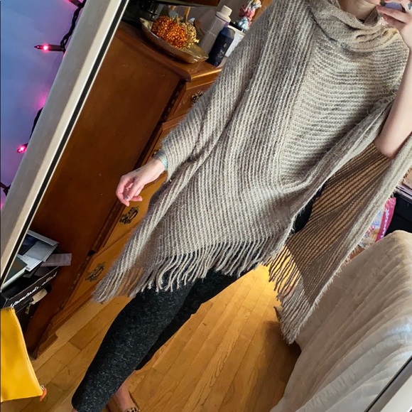 JimmyK28In17's tweet photo. So good I had to share! Check out all the items I'm loving on @Poshmarkapp #poshmark #fashion #style #shopmycloset #freepeople #signature #vintage: https://t.co/9PPeV3d7B2 https://t.co/ctTfw0V4lP