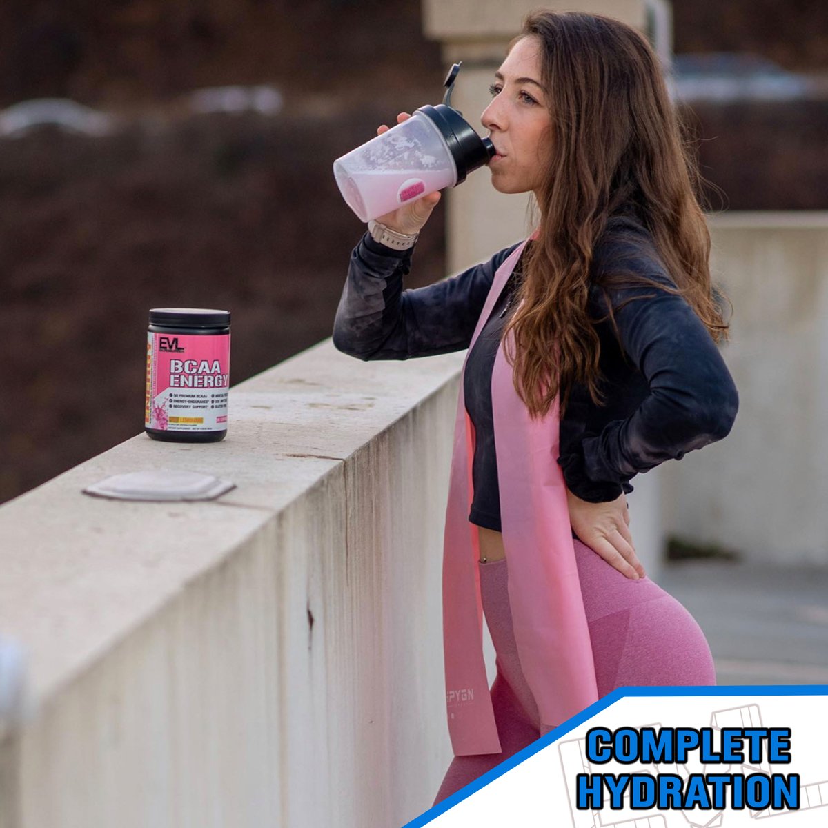 EVLsports's tweet photo. Drinking #BCAAENERGY during your workouts will keep you hydrated, with BCAAs reducing muscle breakdown while Taurine supports cell hydration. #EvlutionNutrition https://t.co/hfu15J5xNw
