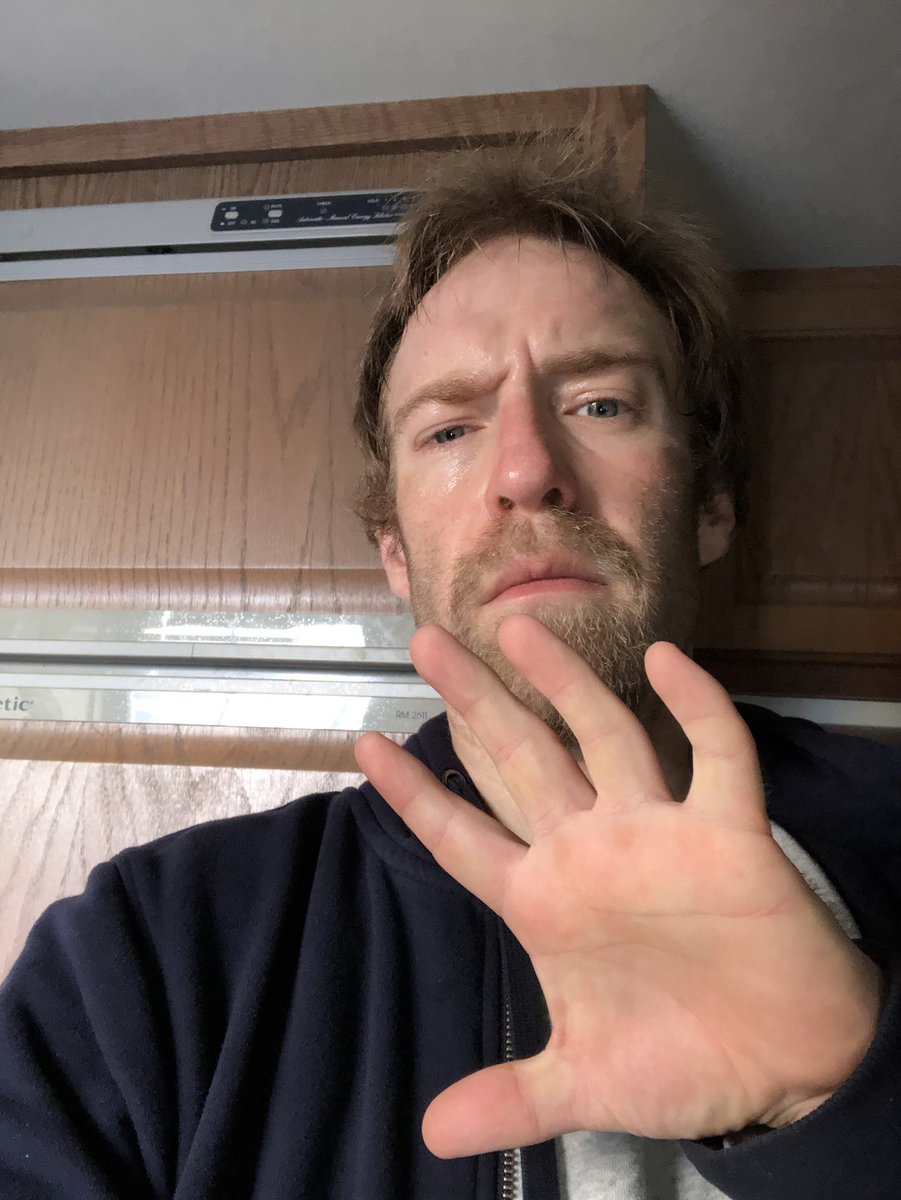 kellykomedy's tweet photo. I put myself up to it yesterday but yep that’s 5 days in a row in the ring @AEW @IMPACTWRESTLING not only am I 313lbs and 6foot7 I’m a cardio and bumping machine #brutalrobhands or #brutalJobhands #thechoiceisyours #ringtime #cardio #doorbellringing #bigguystuff #Jobguystuff ??? https://t.co/o1re7EeZpp
