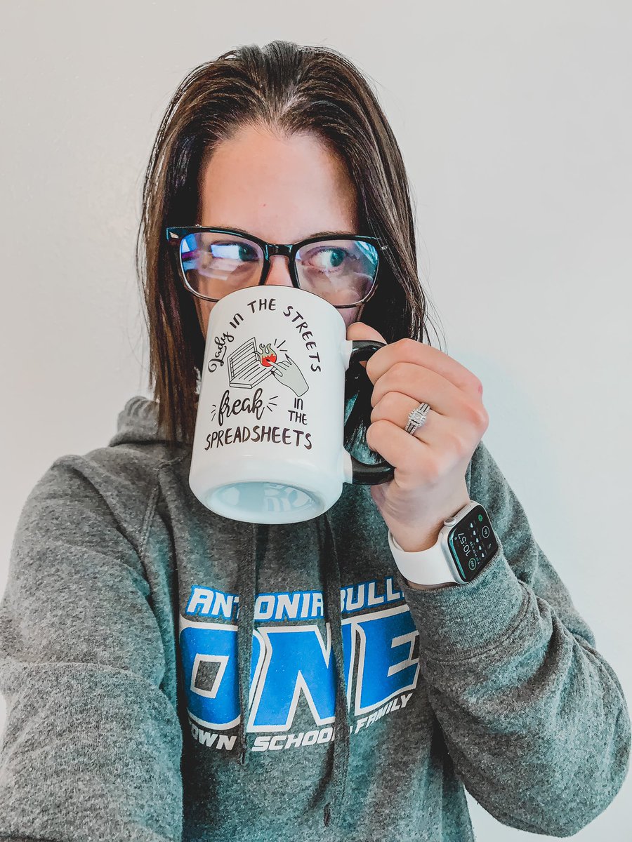 medvm07's tweet image. #ladyinthestreet #opshumor #excel #tgif 🤓