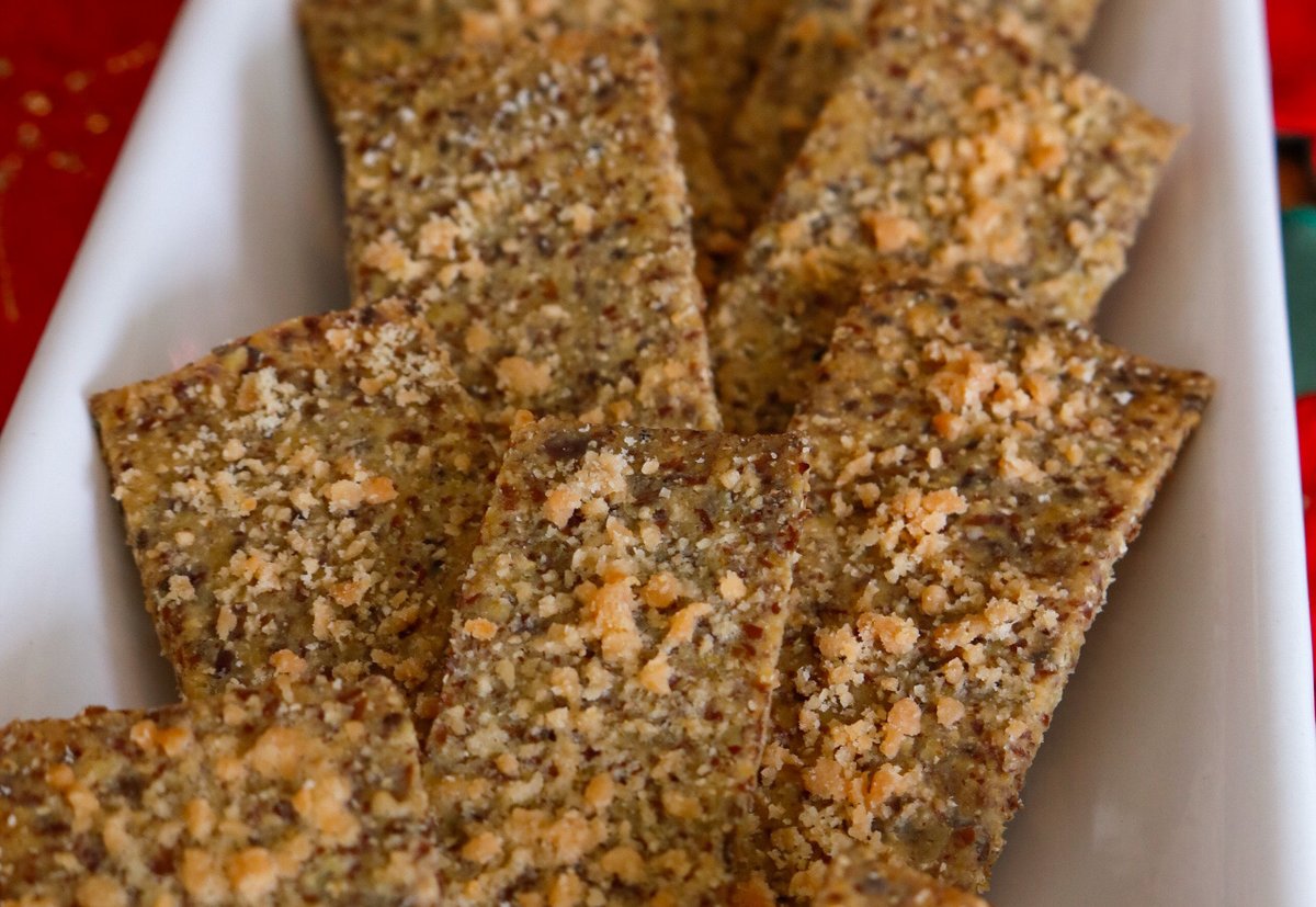 chiccuisinepa's tweet photo. Los Keto Sticks de parmesano son #glutenfree, tan #crunchy y #deliciosos solos... ahora imagínatelos con carpaccios de La Carpaccieria💥

📲 Pídelos hoy directamente en su WhatsApp https://t.co/kt9VX2fWm8 o en @LaCarpaccieriaPA en IG 

¿Cuántos aquí son fans de los #carpaccios?😍 https://t.co/knehScyozB