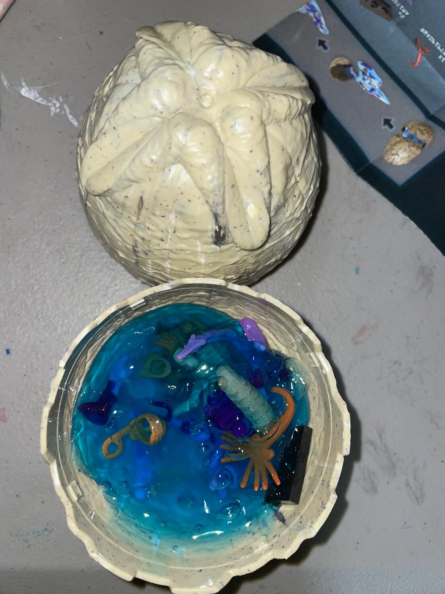 ram_slam_throw's tweet photo. #dontmove ‼️ 🥚💤 🥾🍂 🥚‼️ #run 🏃🏻♀️ ....🧏🏻♀️🤗.... #facehugger .... #chestbuster 🧎🏻♀️💥 .... #xenomorph 👽 #questionis #who were the #hosts 😈 #mwahahaha #witchywoman🌙 #joinmycollective💫 @avpgalaxy https://t.co/GHHrcX7Vnk