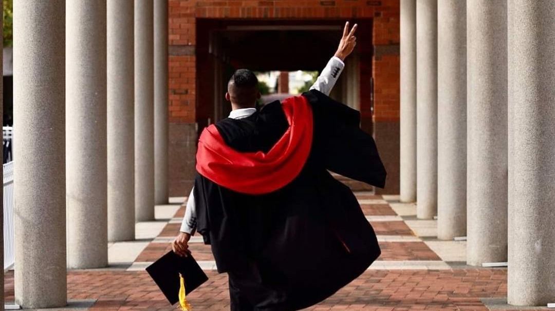CurtinUni's tweet photo. Thinking about taking the next step into an #undergrad #degree? No matter where you are on the journey to #uni, weβre here to help you make a decision at our #UndergradExpo on 16 Jan. You can even #applydirect on the day. There's still time to register: https://t.co/0gh73zObiy https://t.co/4bCPiDYYK8