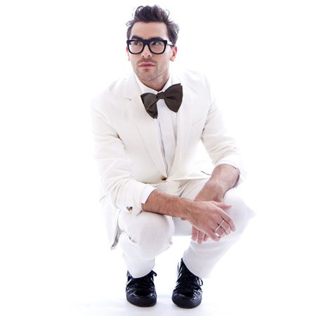 Idk anymore so here's  @danjlevy as the queen's hats, a thread: