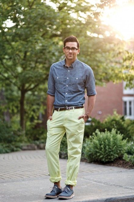 Idk anymore so here's  @danjlevy as the queen's hats, a thread: