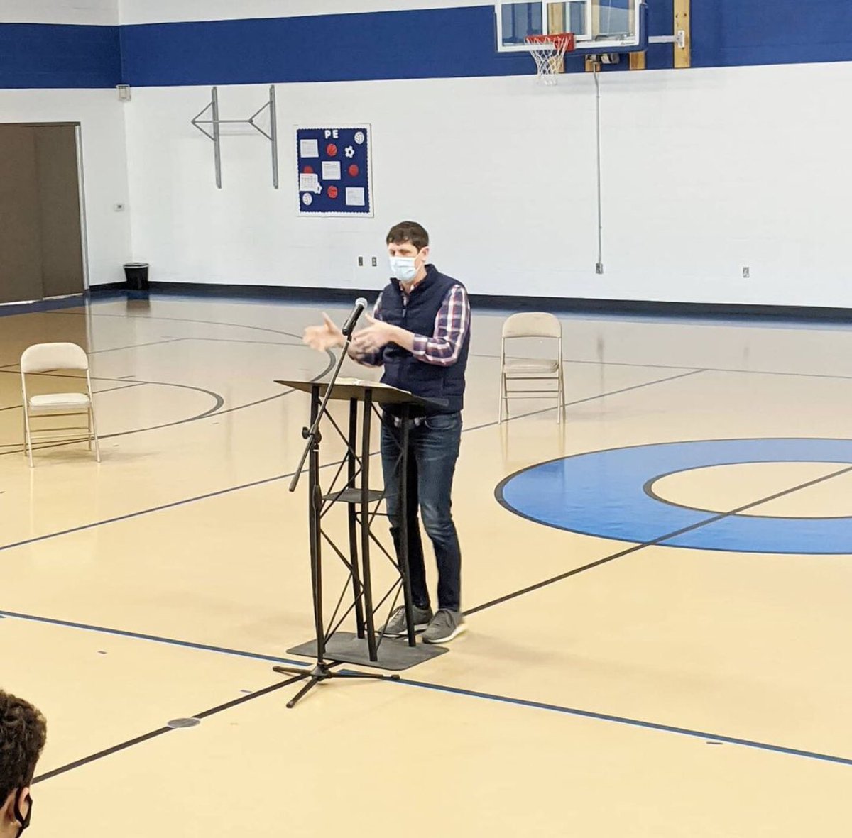 HeritageNL's tweet image. This morning, Josh Casey (and a few middle school “helpers) kicked off chapel in the New Year by reminding us that as Image Bearers we reflect the beauty and creativity of King Jesus. #HCSTransform