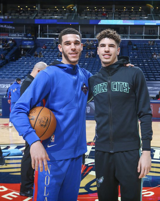 TheEliteMedia_'s tweet photo. The Ball brothers playing tonight 🔥🔥🔥🔥🔥 https://t.co/7Gm6q7ugdt