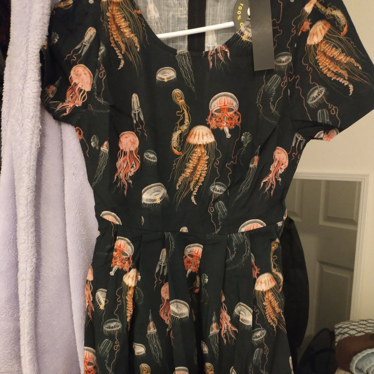 esallychang's tweet photo. I stress-ordered a jellyfish dress on Wednesday (you know, during that coup happening in my city) and it already got here. So...one thing has gone right this week? #NoBonesNoProblems #NotReadyForThisJelly https://t.co/ZjBUplyQny