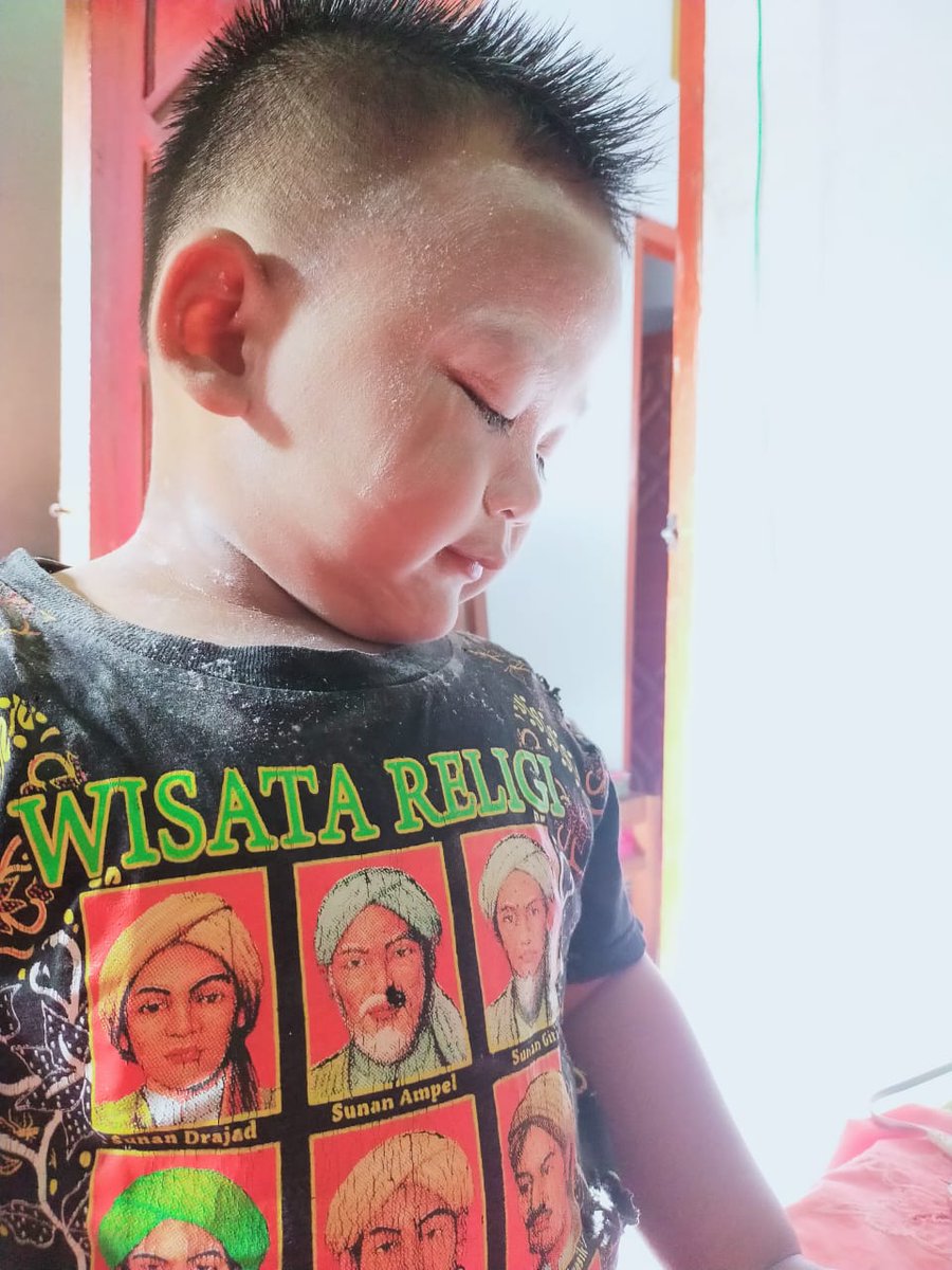 Wes beluk pupuran e siap satnight 😂