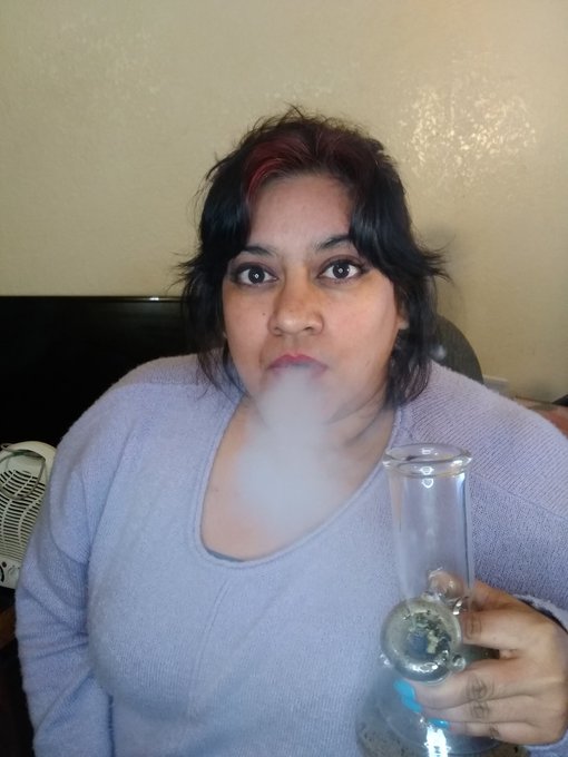 Happy 420, but an hour late lol https://t.co/bmVd1LczCg<a href="/tag/bbw"class="tags"><span>#bbw</span></a><a href="/tag/balloonfetish"class="tags"><span>#balloonfetish</span></a>