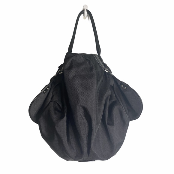 So good I had to share! Check out all the items I'm loving on <a href="/Poshmarkapp/">Poshmark</a> #poshmark #fashion #style #shopmycloset #hm #jackrogers #ginageorgelucy: posh.mk/KzK4OEvsTcb