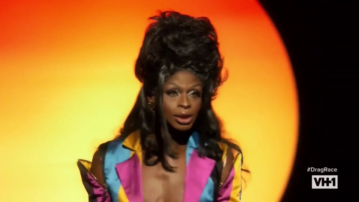 dunstz's tweet photo. who are the look queens of the season? #DragRace https://t.co/NrLbZ9p2KJ