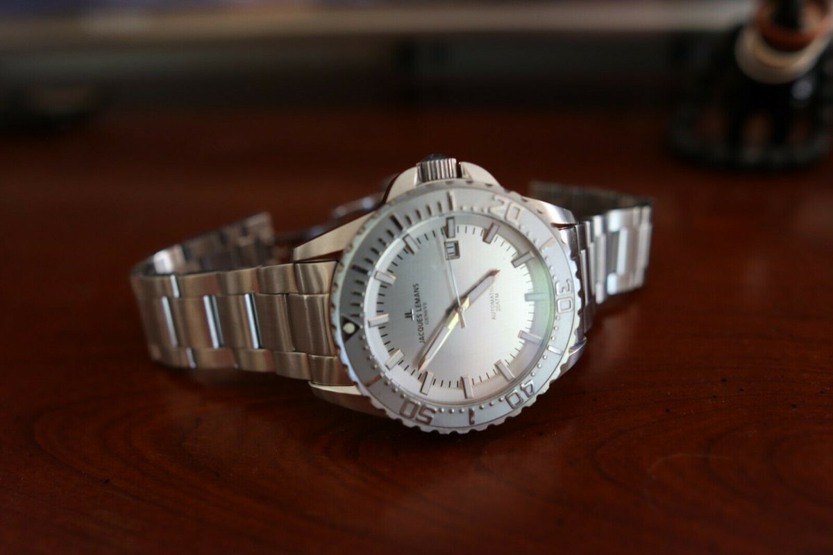 JohnRainey's tweet photo. #forsale #swisswatch #jacqueslemans SWISS MADE! Jacques Lemans Tempura Diver - Automatic - Works Great! Great Price! @eBay! https://t.co/nX0JvrzN30 via @eBay https://t.co/2cfTciKzqn