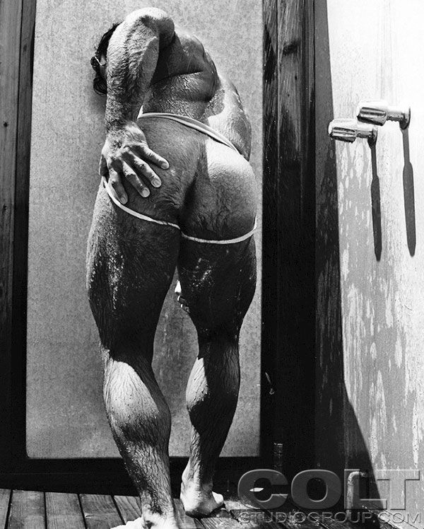 sandow_john's tweet photo. @al_pan_pan @MaleButt @gaybrasil @OsosMusculososM @WorldBear @iambearfood @Carlos_CruzXxx @COLTstudiogroup @theRIPCOLT @VinceLambertNYC

Franco Abruzzo #HairyMan #Bear #ColtStudioGroup https://t.co/R5EtdqG5NL